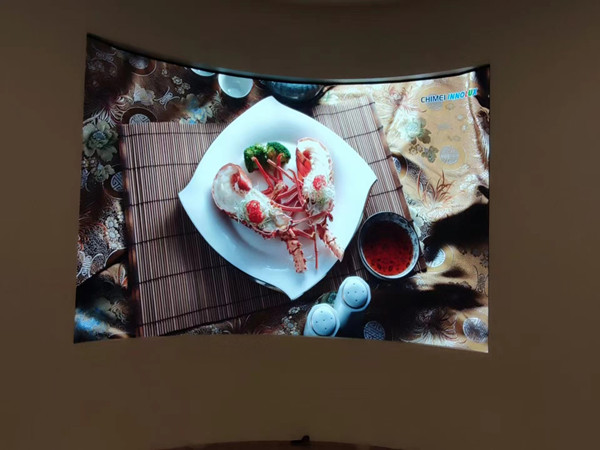 墨玉室内P2.5弧形LED屏